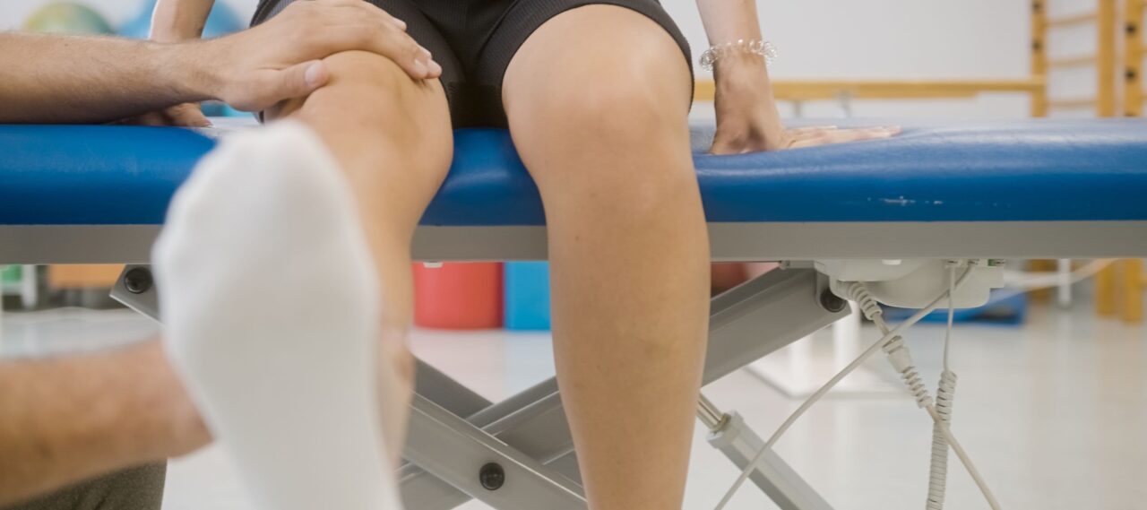 Open kinetic chain post-ACLR vs closed chain kinetic alone - Physiotutors